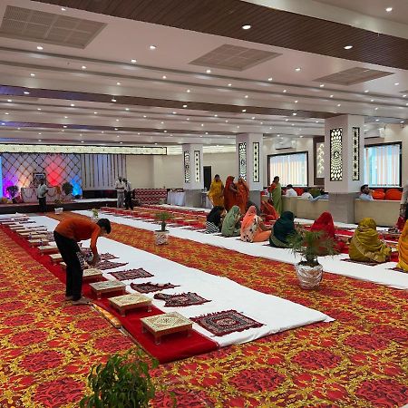 Hotel shri siddhivinayak Bina-Etawa Bagian luar foto