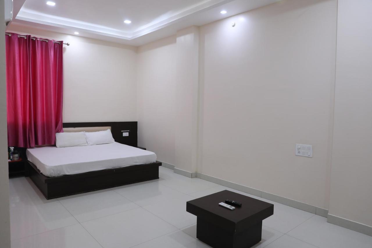 Hotel shri siddhivinayak Bina-Etawa Bagian luar foto
