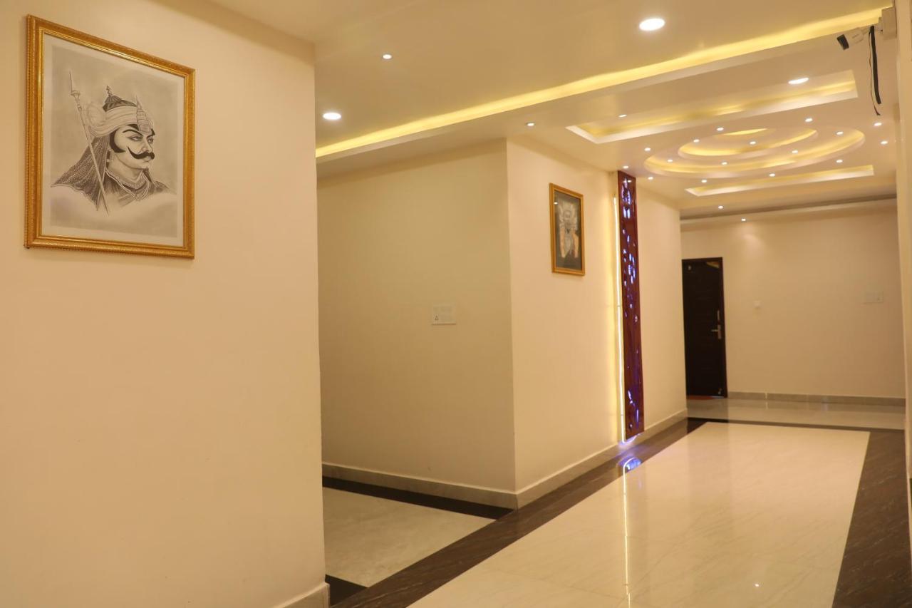 Hotel shri siddhivinayak Bina-Etawa Bagian luar foto