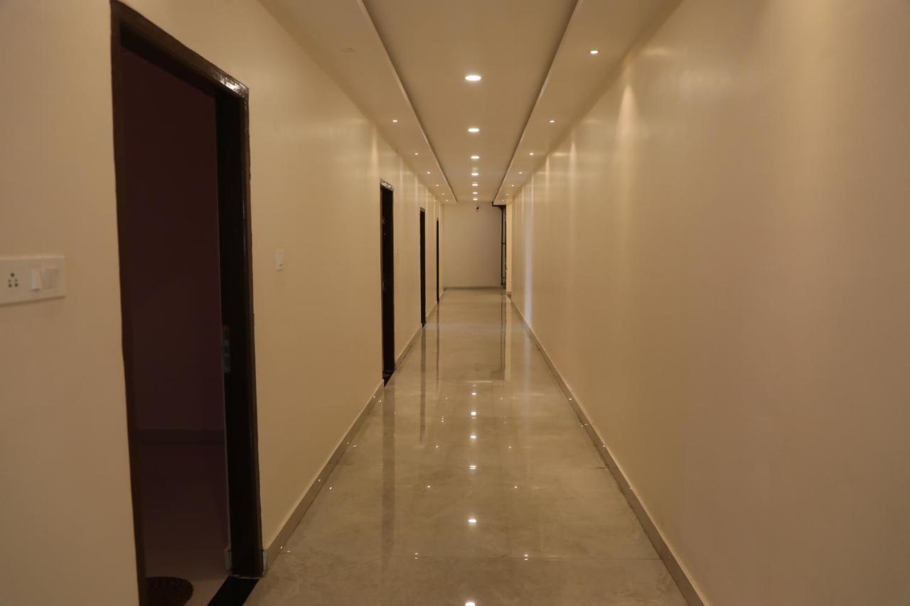Hotel shri siddhivinayak Bina-Etawa Bagian luar foto