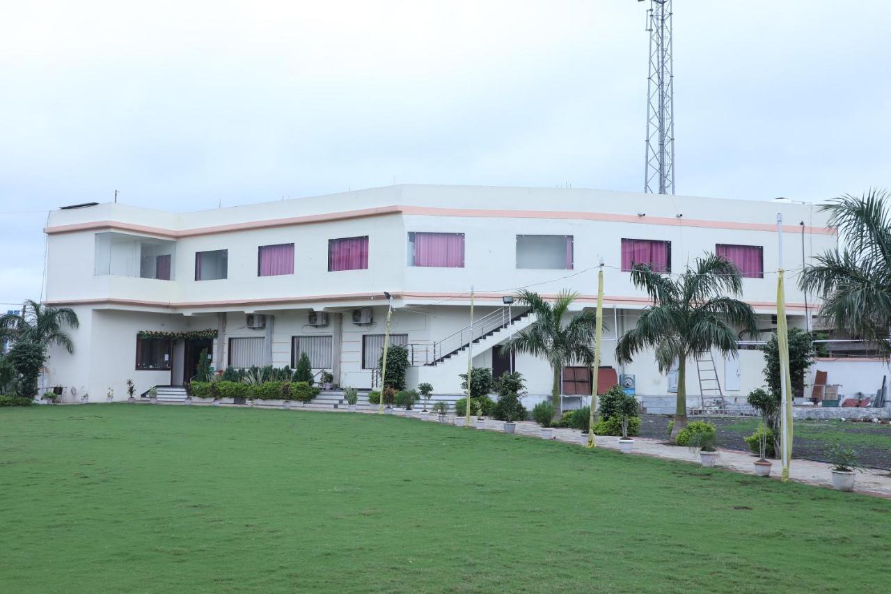 Hotel shri siddhivinayak Bina-Etawa Bagian luar foto